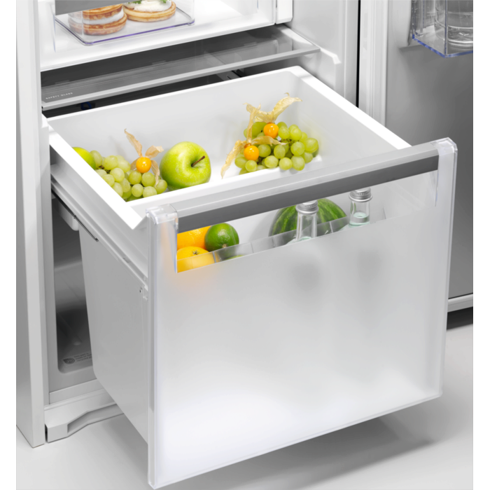 Electrolux - Integrated refrigerator - KRD6DE18C